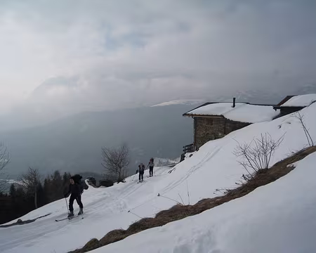 2011-03-08_03 Baite Esenne (1559 m), au dessus de Nona