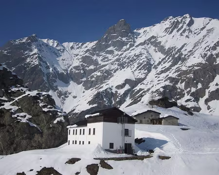 2011-03-08_51 Rifugio Curo (1915 m)