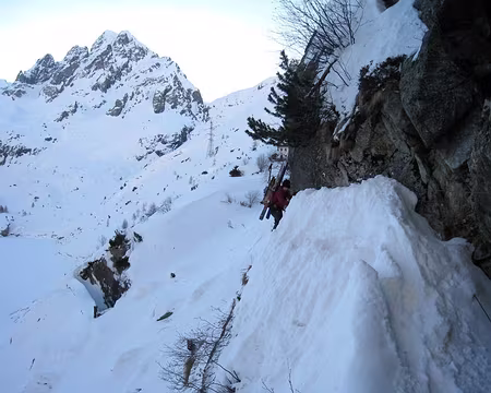 2011-03-09_04 Départ du rifugio Curo, accès à la digue du Lago del Barbellino