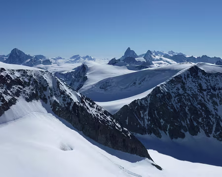 PXL013 725-le cervin vu du mont blanc de cheilon-(3781m)