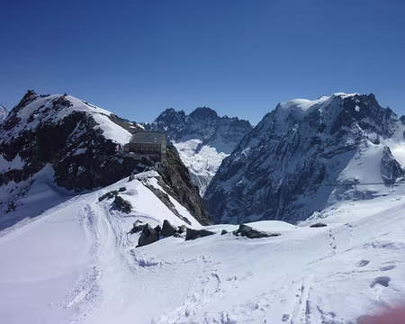 PXL021 763-la cabane des vignettes-3160m