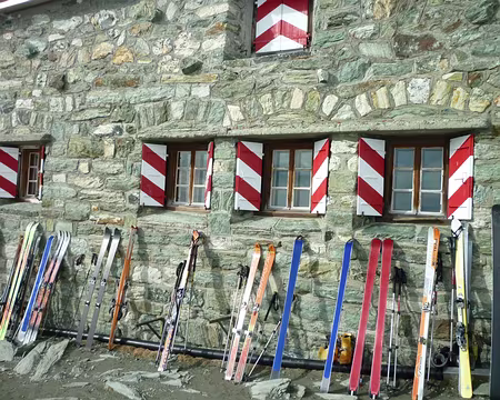 P1040109 Arrivée à la cabane de Tracuit