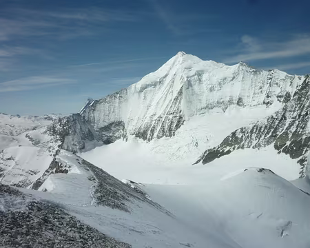 P1040136 Weisshorn (avec un bout de Cervin)