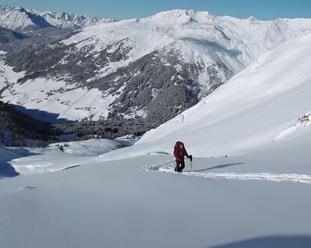 PXL028 en arrière d'Isabelle, le Wetterkreuz etle Pfoner Kreuzjöchl