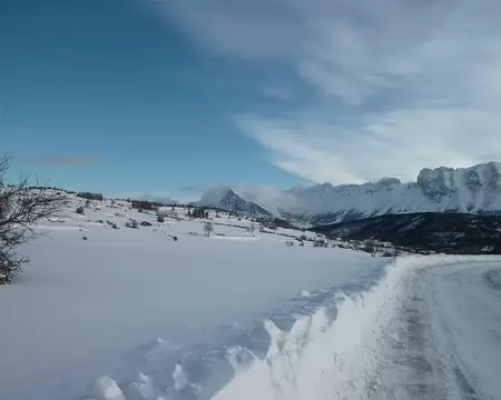 PXL000 J1 De La Chaup au pied de Tête d'Oriol - Départ du gîte de La Chaup D 317a