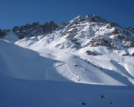 2012-01-09_21 Plaques à vent à la descente du col de Péas