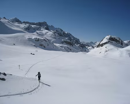 2012-03-09_25 Arrivée au refuge de la Pra