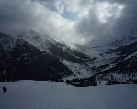 PXL017 Vue sur Kuhtaï en montant au Schafzoll - 1 avril 2012