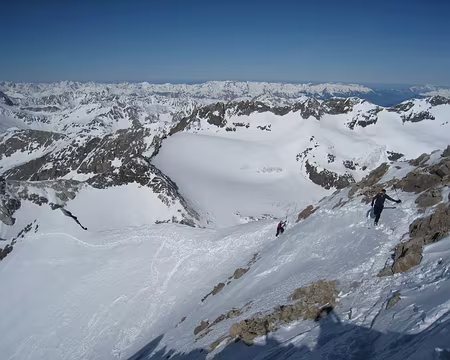 2012-03-13_08 Arrivée au sommet de la Dent Parrachée