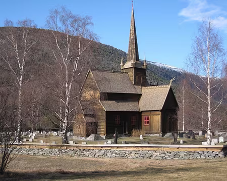 2012-04-06_56 Eglise en bois debout de Lom