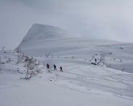 2012-04-07_08 Montée vers le Skala