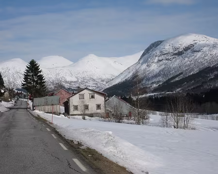 2012-04-07_35 Langedalen, peu avant Hellesylt