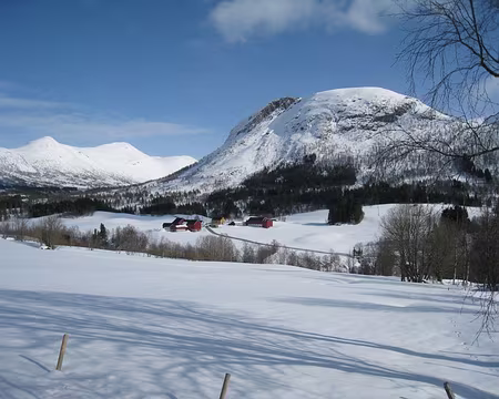 2012-04-07_36 Langedalen, peu avant Hellesylt