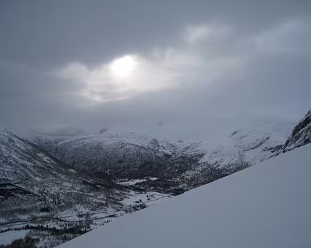 2012-04-08_04 Montée au Kvitegga