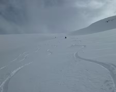 2012-04-09_40 Descente en face nord du Kalvedalsegga