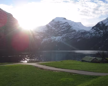 2012-04-11_83 Geirangerfjorden, camping Grande Hytteutleige