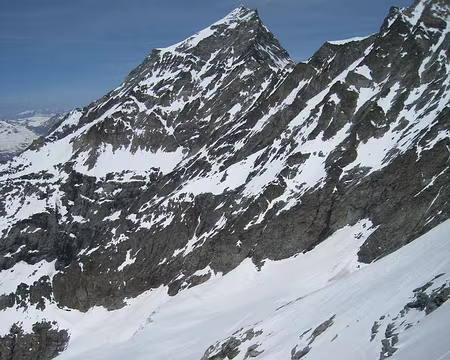 2012-04-01_31 Dans la pente terminale du Dôme des Platières