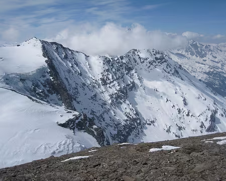2012-04-02_10 Au sommet de la Pointe des Mines (3420 m)