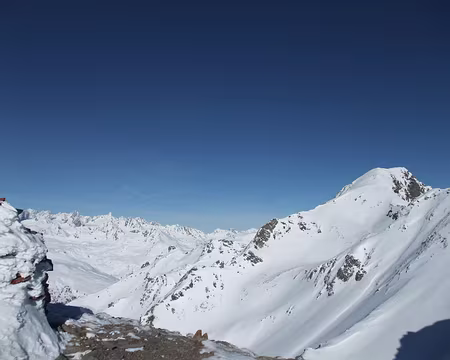 PXL011 vue sur le Mont Rouge