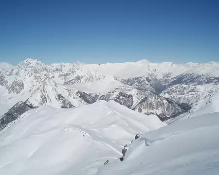 10 vue vers le nord, roche bernaude à gauche et aiguille de scolette au loin à droite ?