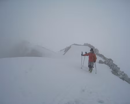 2013-04-20_12 Arrivée au sommet du Pic de Cambalès