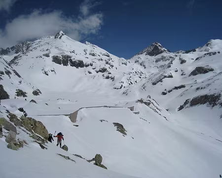 2013-04-20_19 Pic de la Peyre et Grande Fache