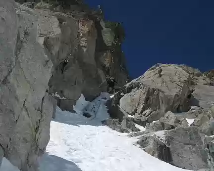 2013-04-21_29 Descente du Balaïtous, par la cheminée de las Néous