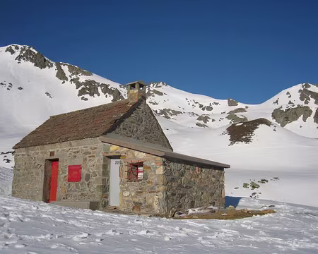 2013-04-23_05 Cabane à côté du refuge de Pombie