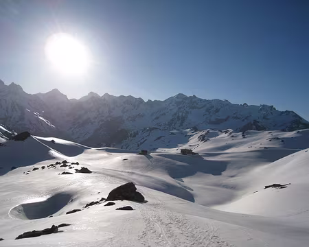 2013-04-23_08 Départ du refuge de Pombie vers le Col de Peyreget