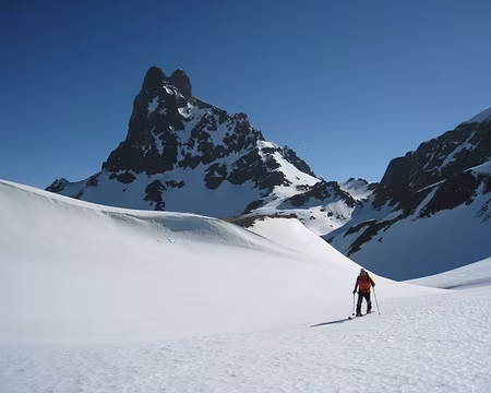2013-04-23_16 Traversée vers le Pène de Peyreget, sous le Pic du Midi d'Ossau