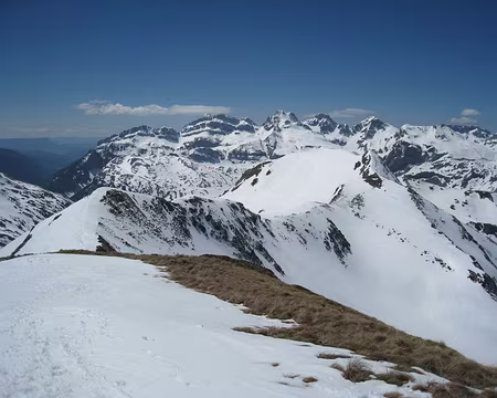 2013-04-23_27 Au sommet du Pic de Belonseiche (2297 m)