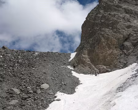 2013-06-22_19 Descente de la Bosse de la Momie, couloir d'accès à la pente terminale