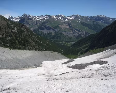 2013-06-25_40 Coulée de neige sous le couloir Davin