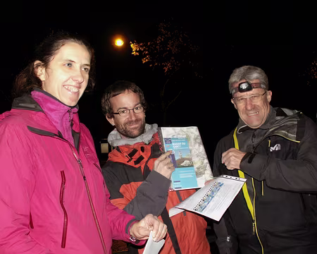 PXL000 Une destination peu courante pour un car de ski de randonnée