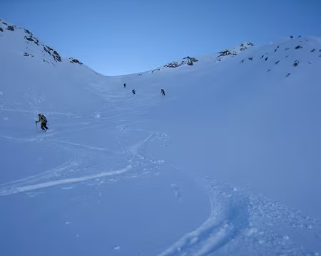 079 Descente en face N de la Pointe de Riondet