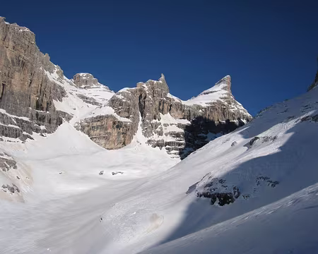 2014-03-17_60 Descente de la Cima Brenta, vue sur la descente de la Cima Sella