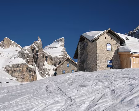 2014-03-17_64 Refuges Tuckett et Cima Sella