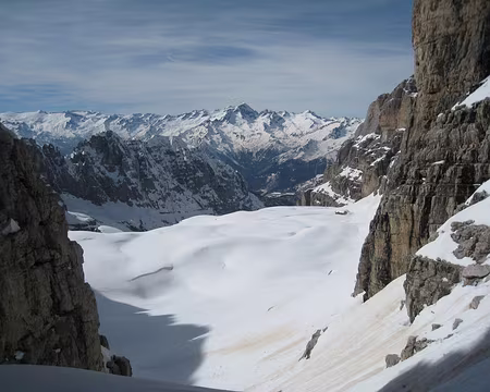 2014-03-18_53 Versant W de la Bocchetta di Molveno, Presanella au loin