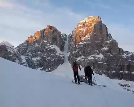 2014-03-19_02 Départ du refuge Brentei, Cima Tosa et Crozzon di Brenta