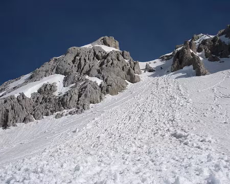2014-03-21_10 Passo del Vallon Orientale, descente versant S