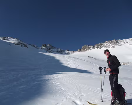 17 16 avril 2014 vue sur la Maladeta