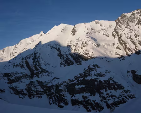 083 Lever de soleil sur le chaînon Sassière - Nant Cruet