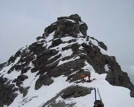 144 Au Col de la Grande Traversière, sous le sommet