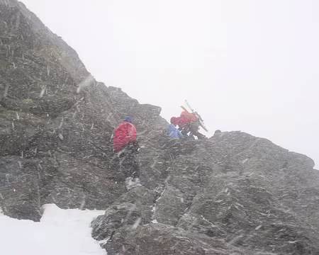 148 Descente en face sud du Col de la Grande Traversière