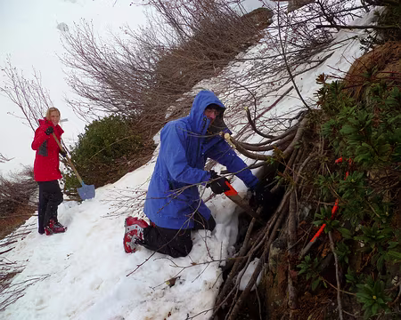 PXL013 Dégagement de l'accès du refuge (nous avions monté scies et pelles bien sûr!)