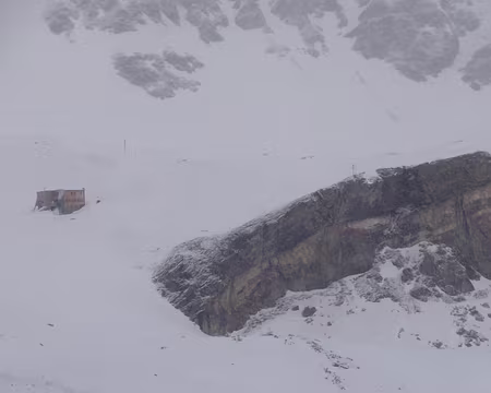 DSC03685 J3: Refuge de Péclet Polset vers refuge de la dent Parrachée