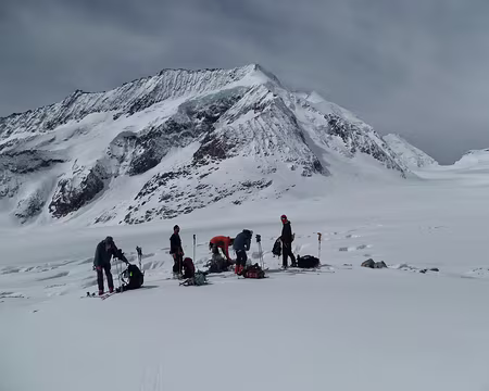 PXL074 Longue, longue journée pour redescendre jusqu'à Märjelesee.