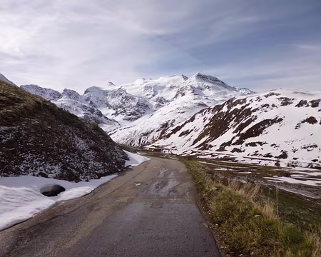 PXL002 Au centre gauche au fond l'Albaron