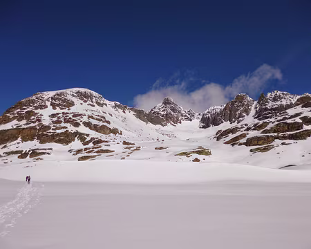 PXL035 ouille de gontière à gauche, grande Rousse à droite, montée à la Levanna Occidentale
