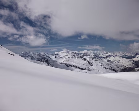PXL039 Au centre l'Albaron, à gauche Petite et Grande Ciamarella